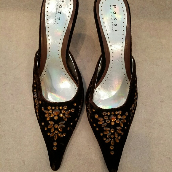 NWOT Passi/Passi Italian jeweled mules pointy toe - Picture 2 of 6